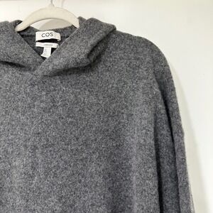 COS Oversized Wool Yak Blend Hoodie Mens Small Gray Knit Sweater Pullover